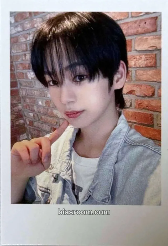 idntt - ToWa - yesweare Album jump up polaroid video call (fancall) round 4