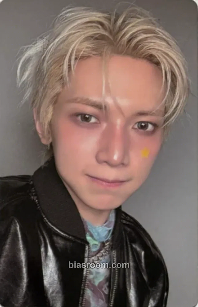 Yeosang GOLDEN HOUR : Part.5 Photocard - ATEEZ - ATEEZ K-pop photocard