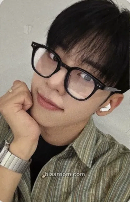 Donghyun BORN LIKE THIS Photocard - AB6IX - AB6IX K-pop photocard