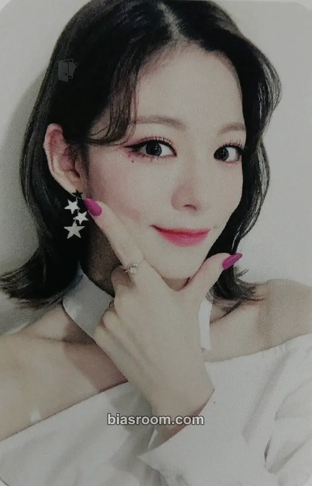 Chaeyoung Fun Factory Photocard - fromis_9 - fromis_9 K-pop photocard