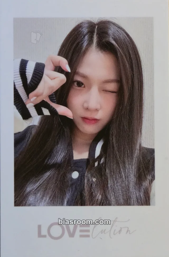 tripleS - Nien - Muhan Album makestar fansign polaroid