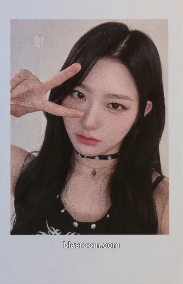 tripleS - Xinyu - Muhan Album ktown4u lucky draw (LD) polaroid