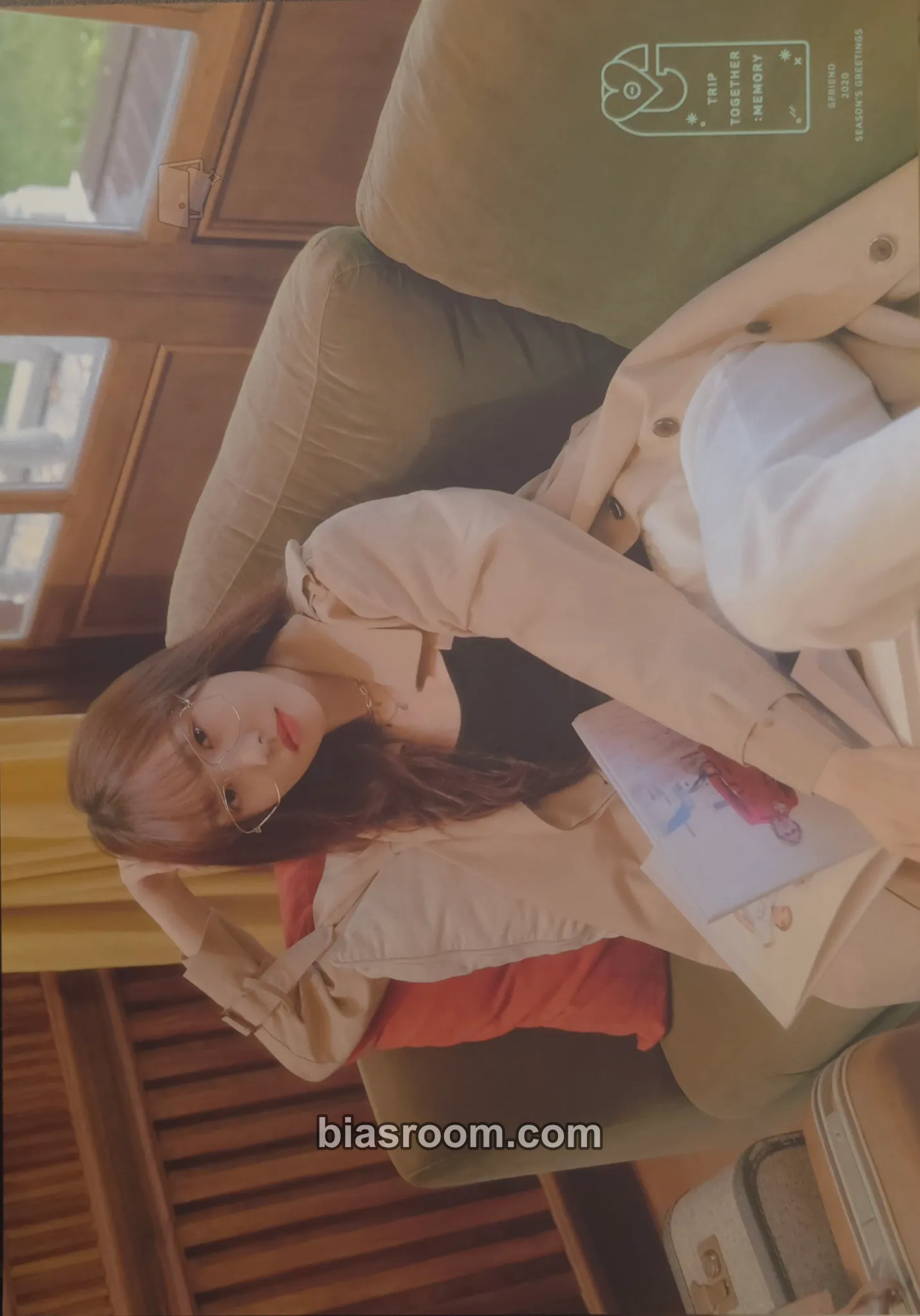 Yuju 2020 Season’s Greetings “Trip Together Memory” Photocard - GFRIEND - GFRIEND K-pop photocard