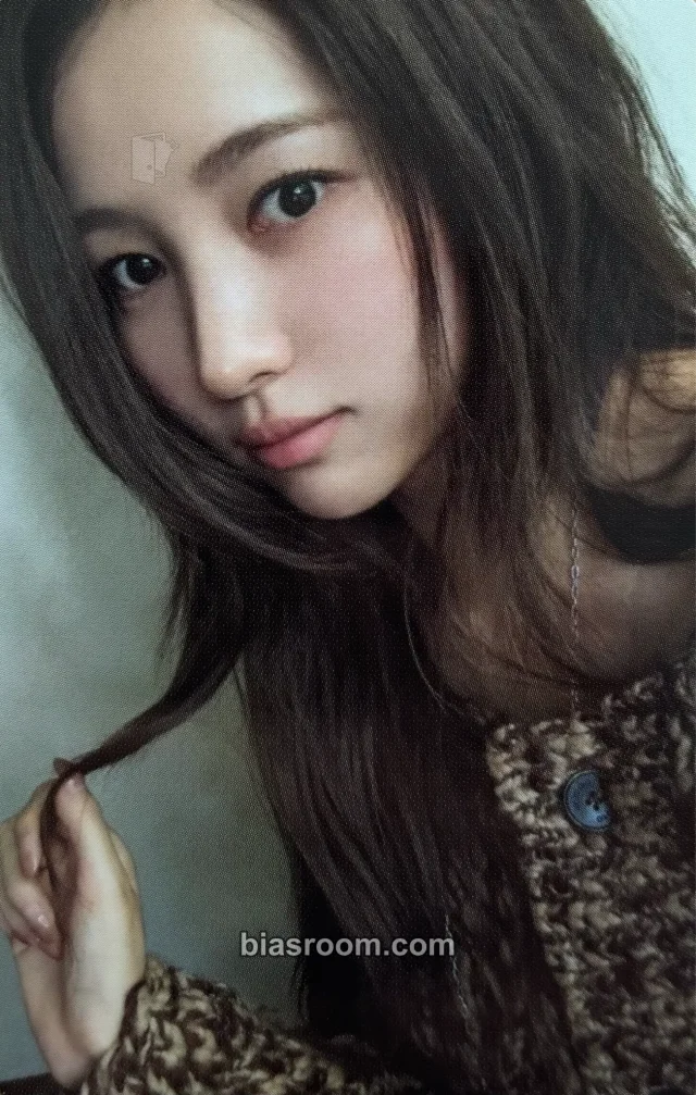 Kim So Won - Sowon - 2026 Season's Greetings 'New Phase, New Pages' Other season's greetings photocard set