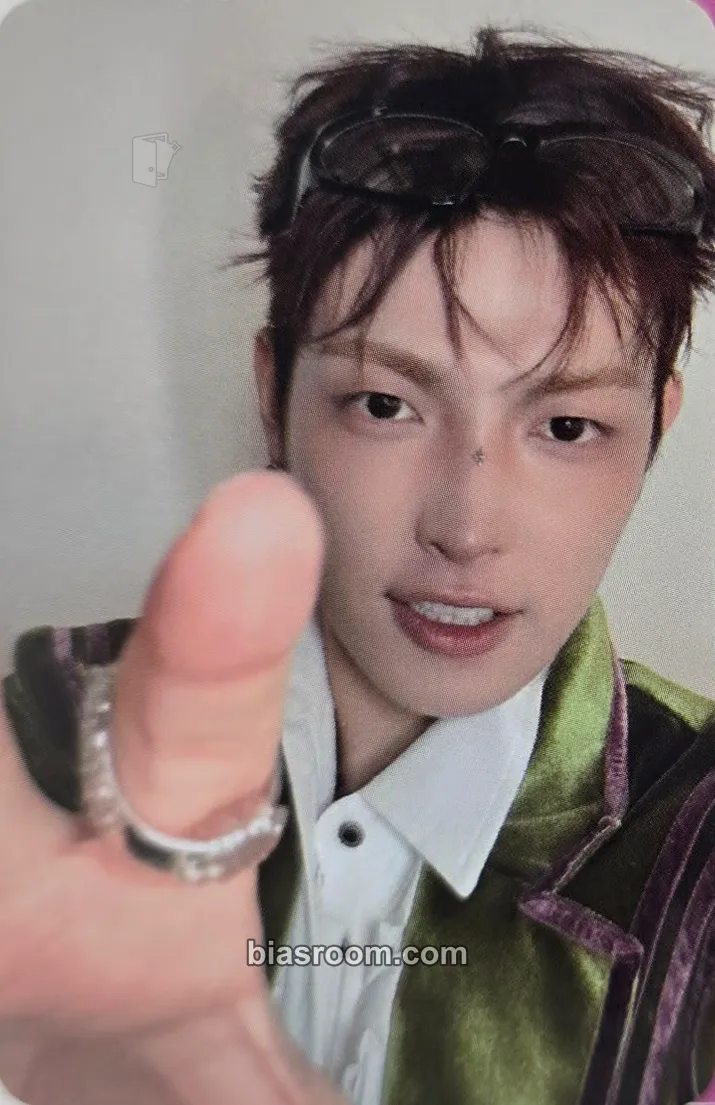 Hongjoong GOLDEN HOUR : Part.5 Photocard - ATEEZ - ATEEZ K-pop photocard