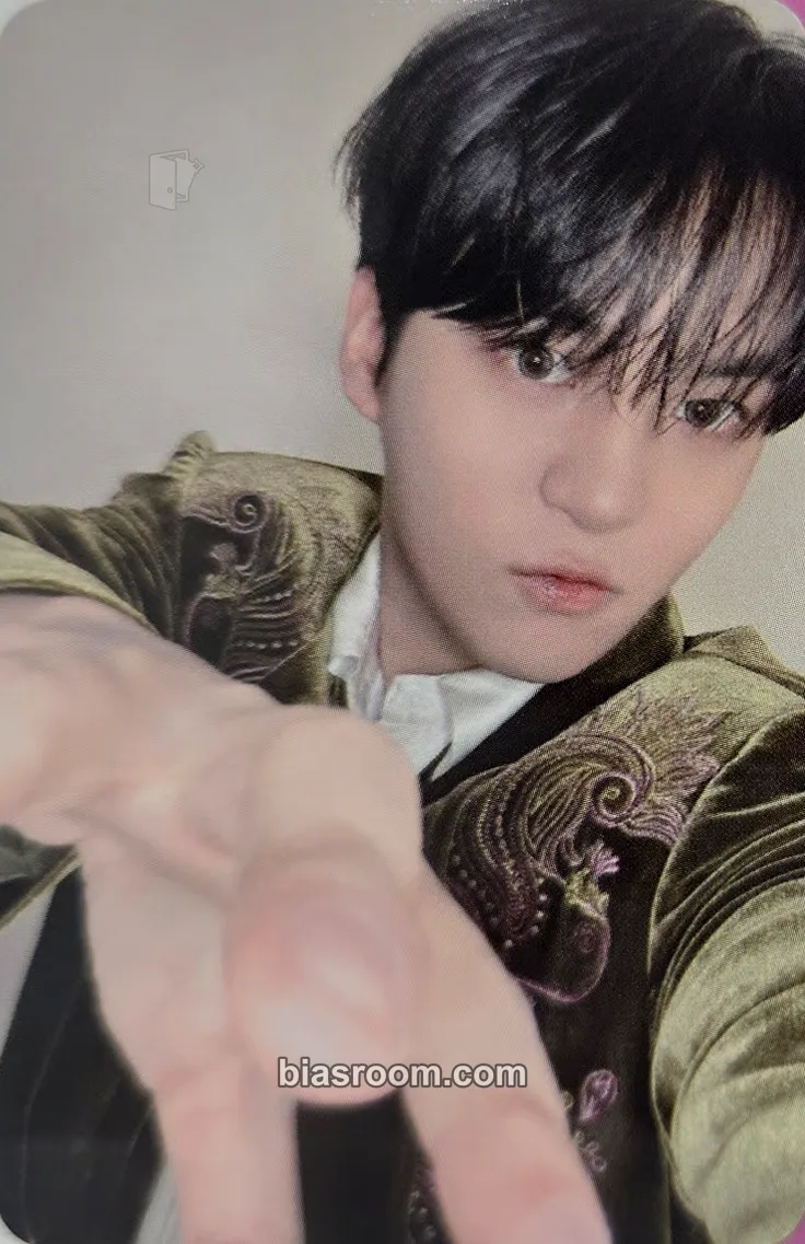 Jongho GOLDEN HOUR : Part.5 Photocard - ATEEZ - ATEEZ K-pop photocard