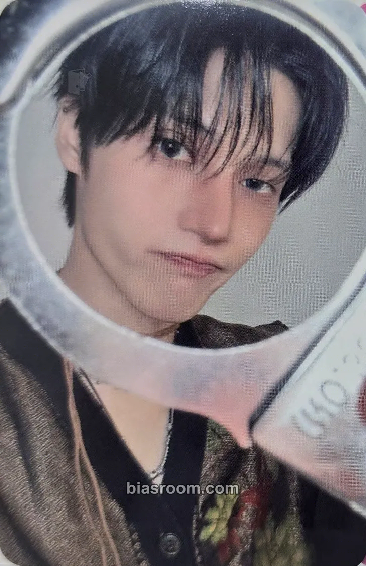 Wooyoung GOLDEN HOUR : Part.5 Photocard - ATEEZ - ATEEZ K-pop photocard