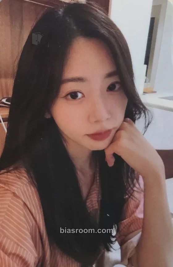JiU JiU Fanmeet in Guangzhou Photocard - Dreamcatcher - Dreamcatcher K-pop photocard