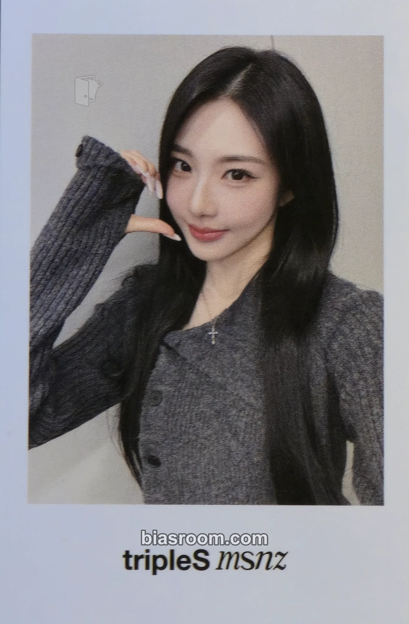 Xinyu Beyond Beauty Photocard - tripleS - tripleS K-pop photocard