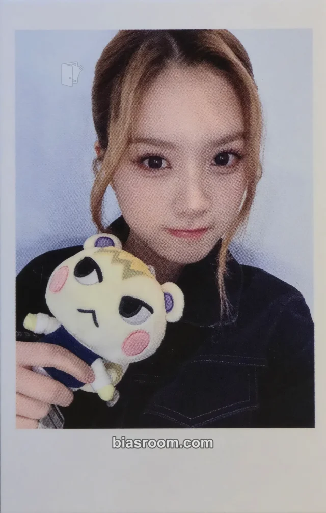 tripleS - Sullin - Beyond Beauty Album jump up video call (fancall) polaroid