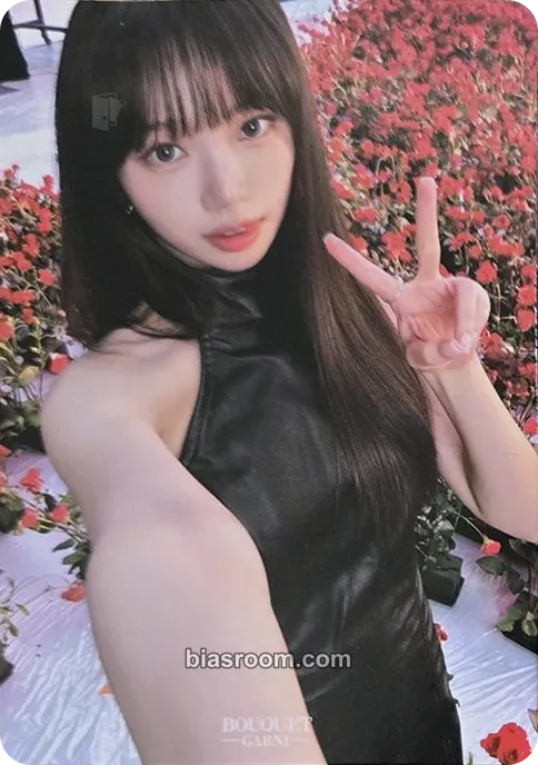 Kim Chaewon Bouquet Garni x Kim Chaewon Photocard - LE SSERAFIM - LE SSERAFIM K-pop photocard