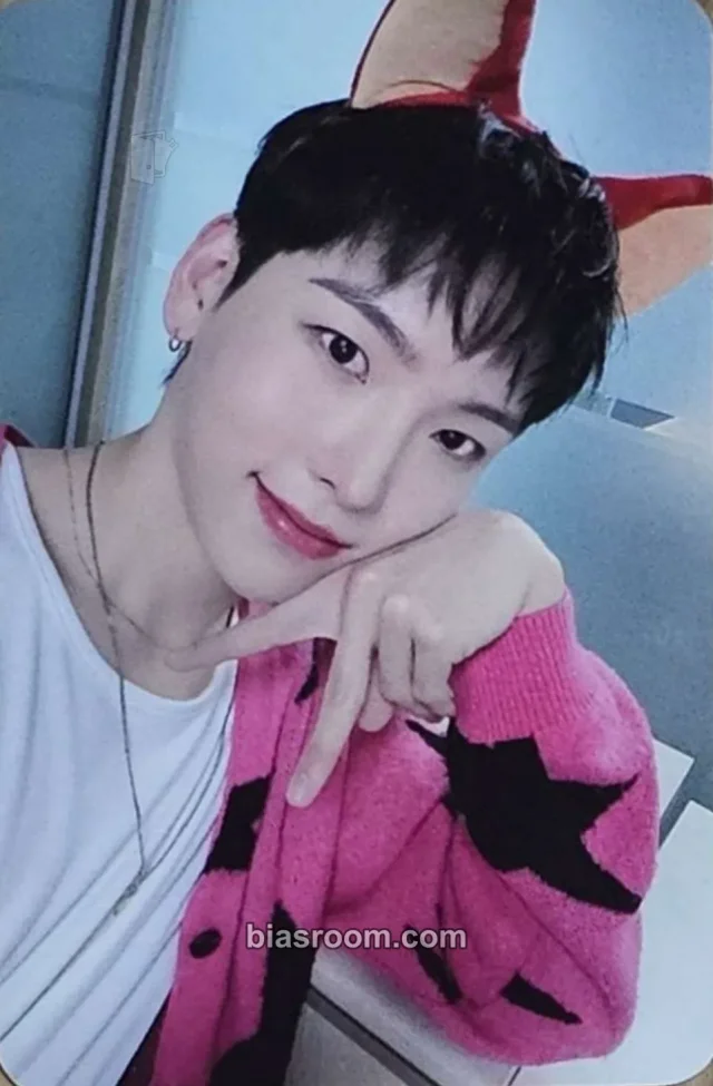 E’LAST - Rano - iDENTIFICATION Album jump up round 12 fansign
