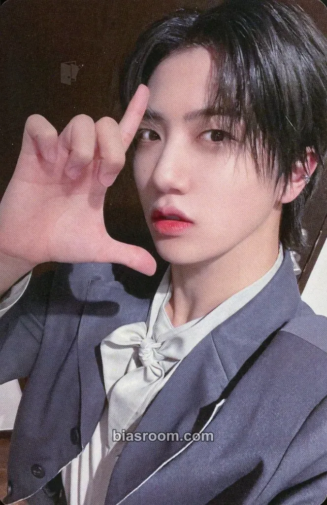 Wonjin SHOW OFF Photocard - CRAVITY - CRAVITY K-pop photocard