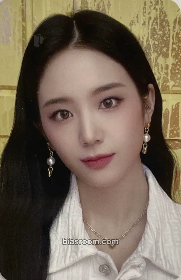 Gyuri Midnight Guest Photocard - fromis_9 - fromis_9 K-pop photocard