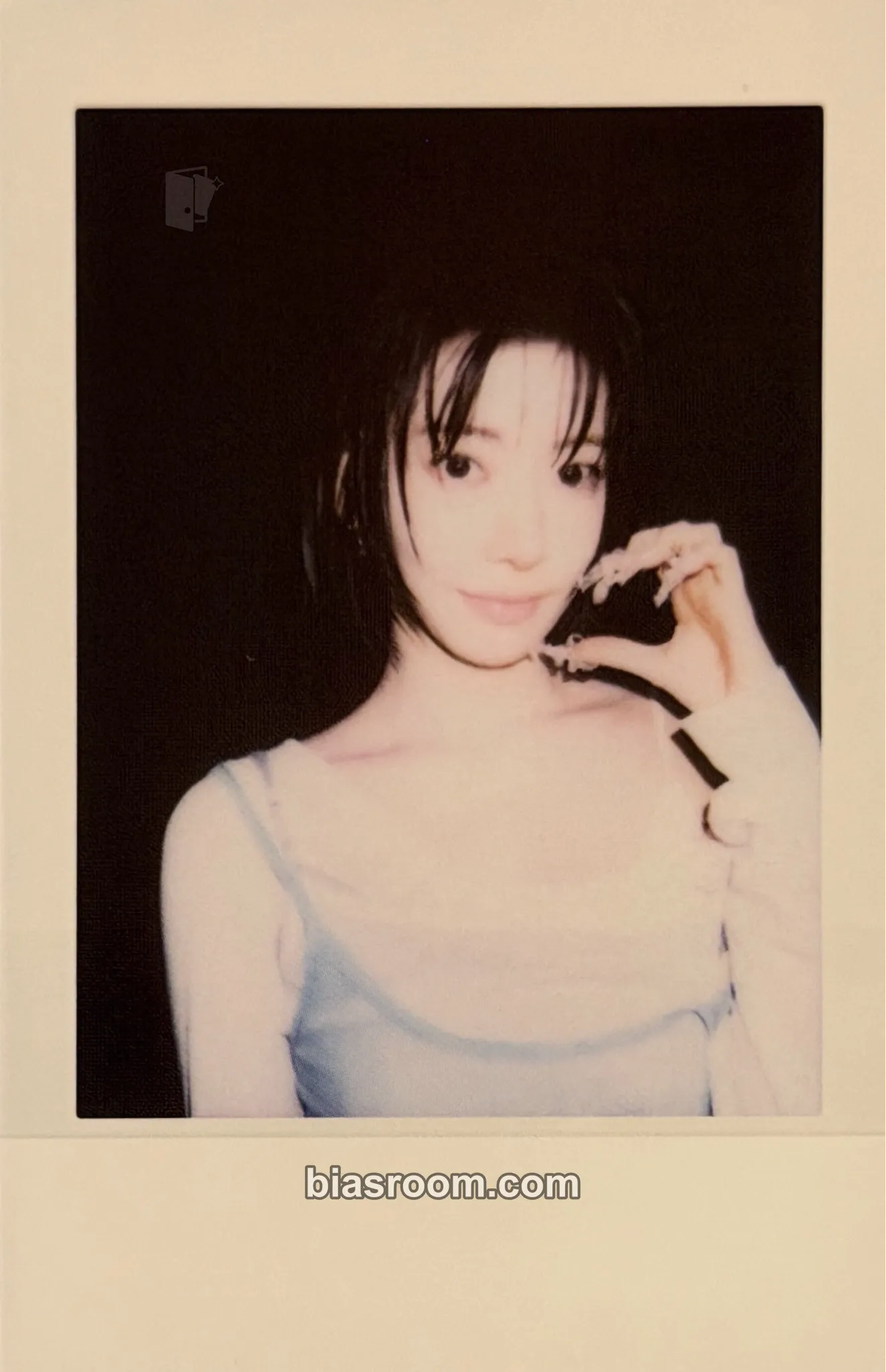 Sakura PUREFLOW pt.1 Photocard - LE SSERAFIM - LE SSERAFIM K-pop photocard