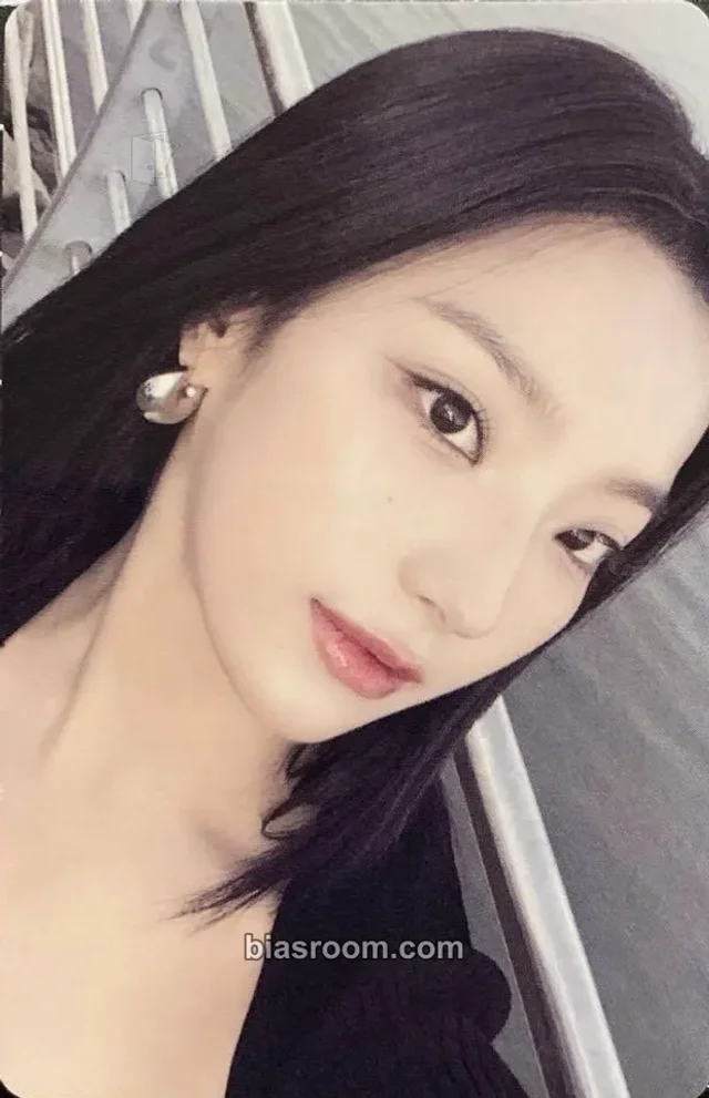 fromis_9 - Saerom - Supersonic Album withfans / yizhiyu (yzy) fansign round 2