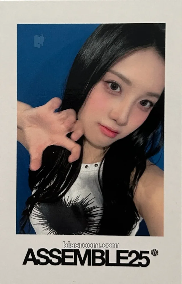 tripleS - Sullin - Assemble25 Album b.stage+ video call (fancall) polaroid round 2