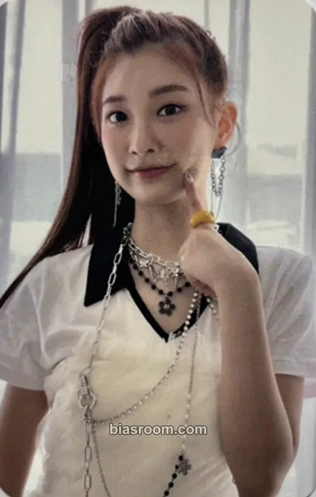 WOOAH - Minseo - Joy Album mwave/mnet plus merch pob (pre-order benefit)