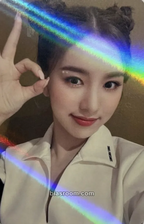 Lucy Joy Photocard - WOOAH - WOOAH K-pop photocard