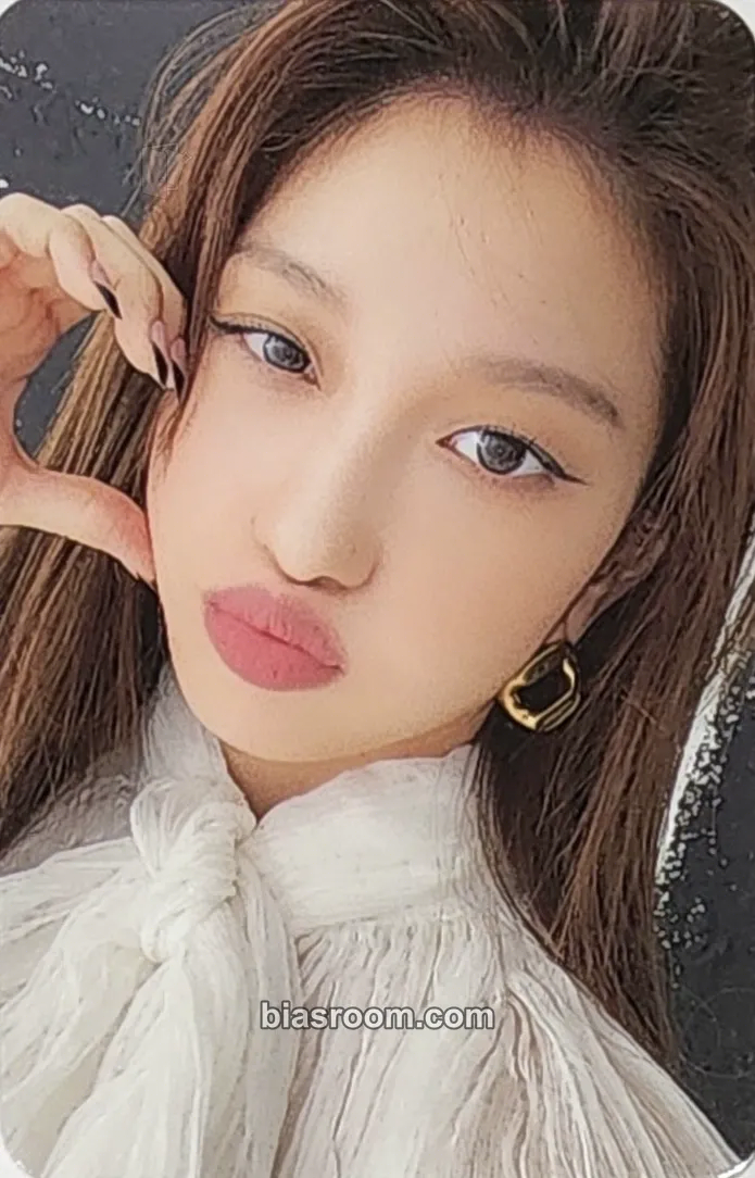 Seoyeon Unlock My World Photocard - fromis_9 - fromis_9 K-pop photocard