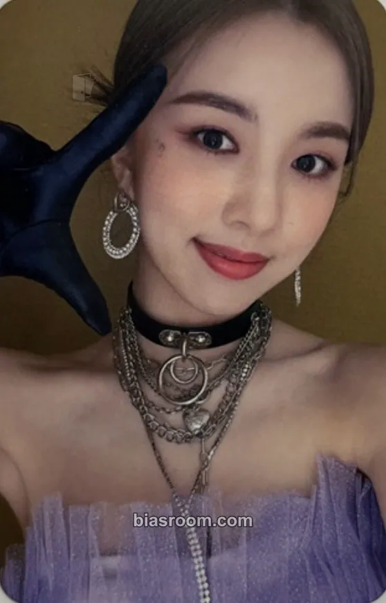 Lucy Joy Photocard - WOOAH - WOOAH K-pop photocard