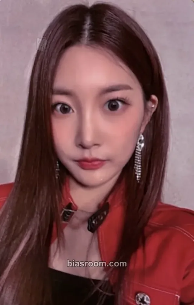 WOOAH - Minseo - Unframed Album ktown4u pob (pre-order benefit)