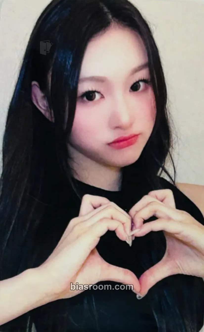 Minami Re:Scene Photocard - RESCENE - RESCENE K-pop photocard