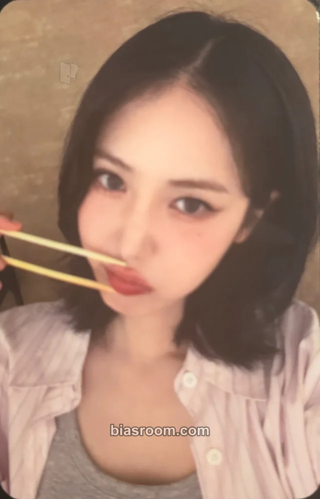 VIVIZ - SinB - A Montage of ( ) Album lucky draw (LD) withmuu/withdrama round 1