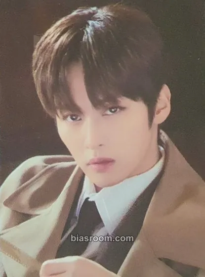 Lee Know 1st #LoveSTAY - SKZ-X Photocard - Stray Kids - Stray Kids K-pop photocard