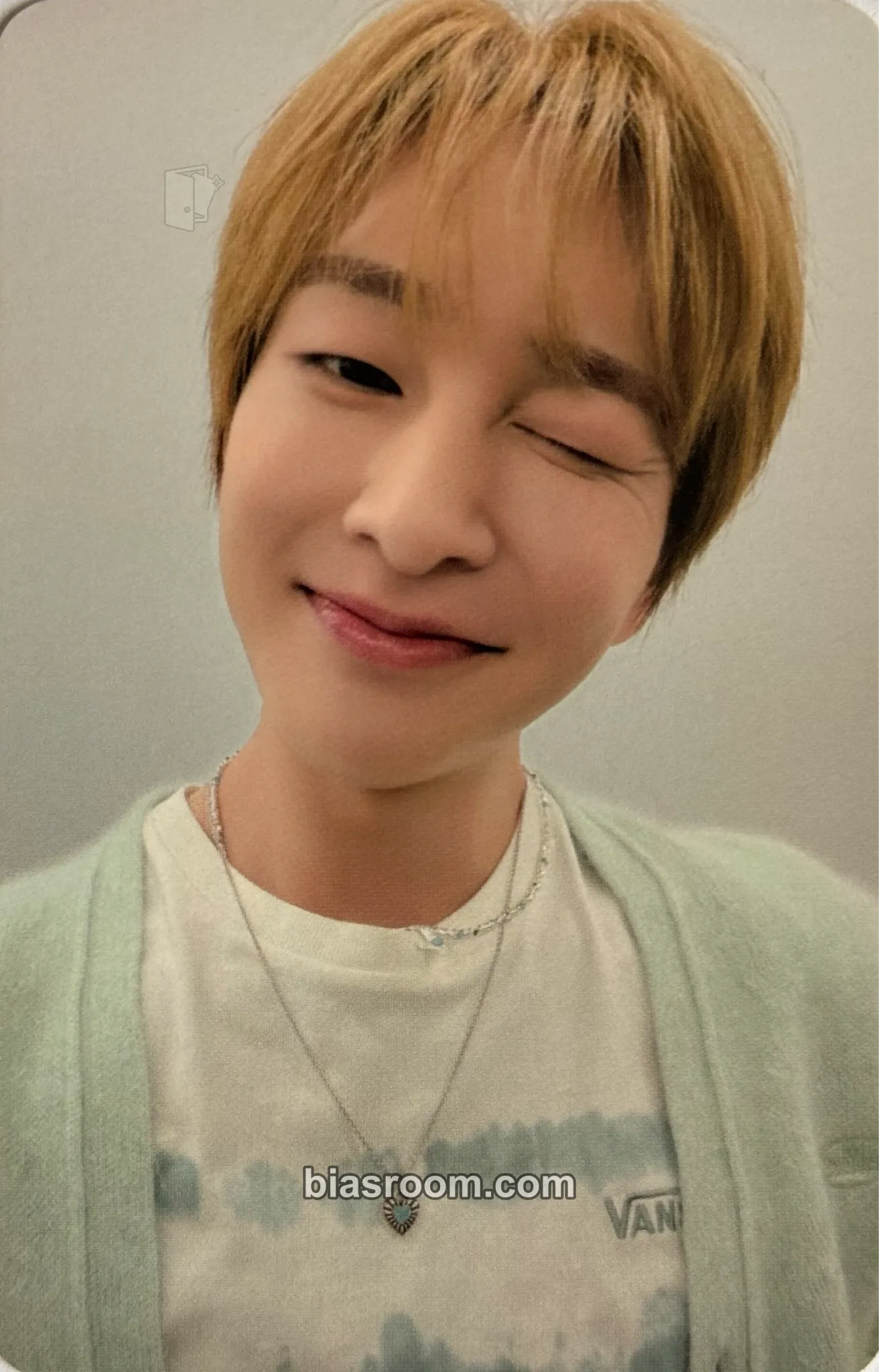 Onew Tough Love Photocard - SHINee - SHINee K-pop photocard