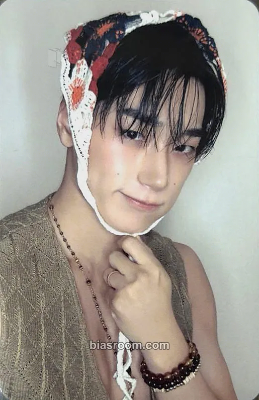 San GOLDEN HOUR : Part.5 Photocard - ATEEZ - ATEEZ K-pop photocard