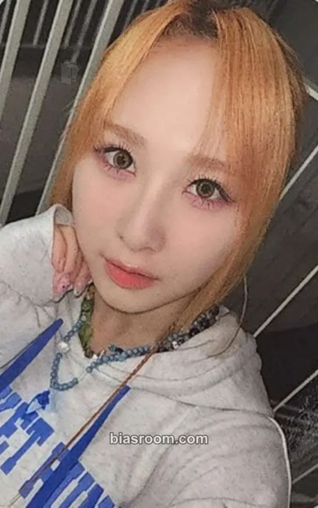 Rocket Punch - Juri - Boom Album everline video call (fancall) round 1