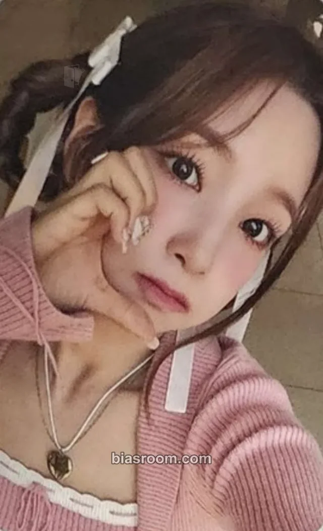 Rocket Punch - Yeonhee - Boom Album everline round 1 fansign