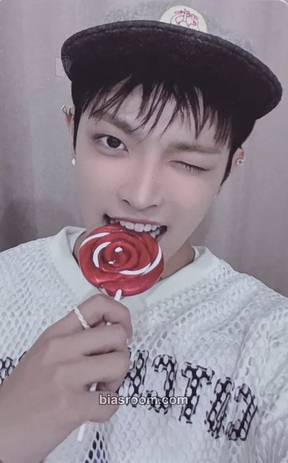 Hongjoong 2026 Fanmeeting - Atiny's Voyage: Tiny Mystery Photocard - ATEEZ - ATEEZ K-pop photocard