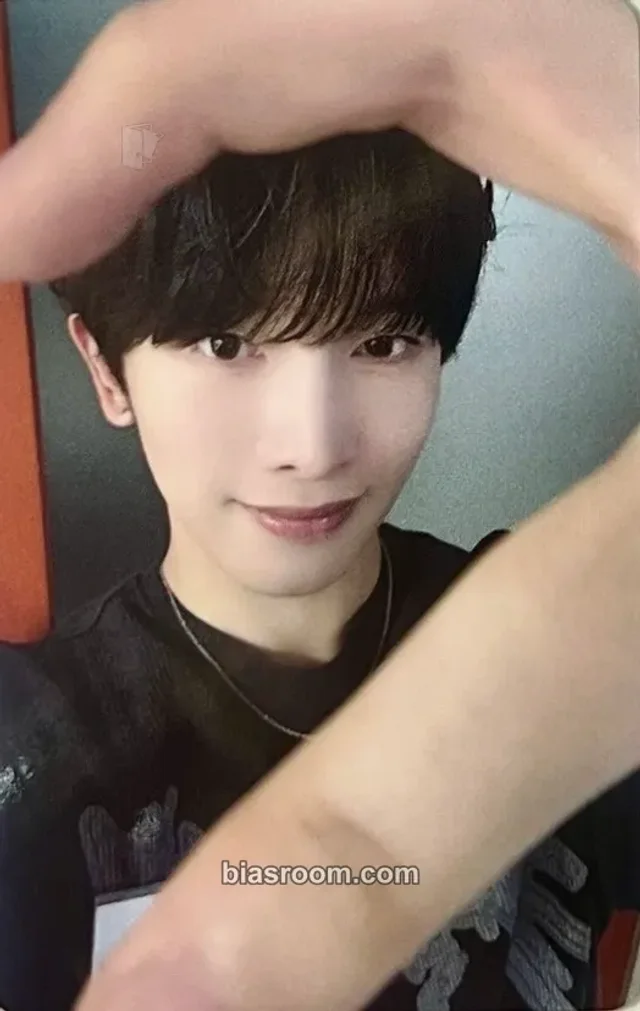 POW - Dongyeon - Being Tender Album jjmuze (jj muze) video call (fancall)