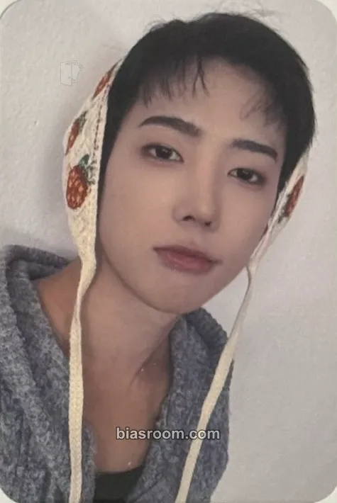 Jongwoo (Ze:U) Pink Crush Photocard - ONE PACT - ONE PACT K-pop photocard