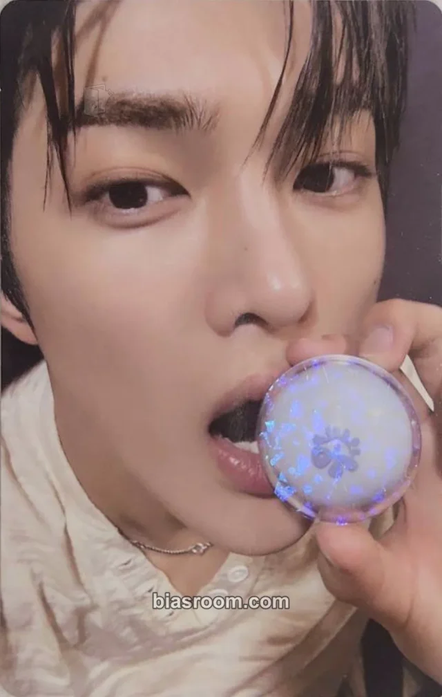 CORTIS - Keonho - GREENGREEN Album album photocard holographic (hologram) lip balm version