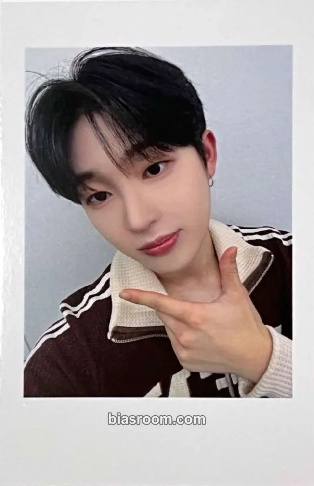 idntt - Han YeJoon - yesweare Album kissent polaroid