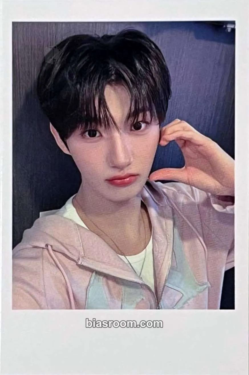 Kim HeeJu yesweare Photocard - idntt - idntt K-pop photocard