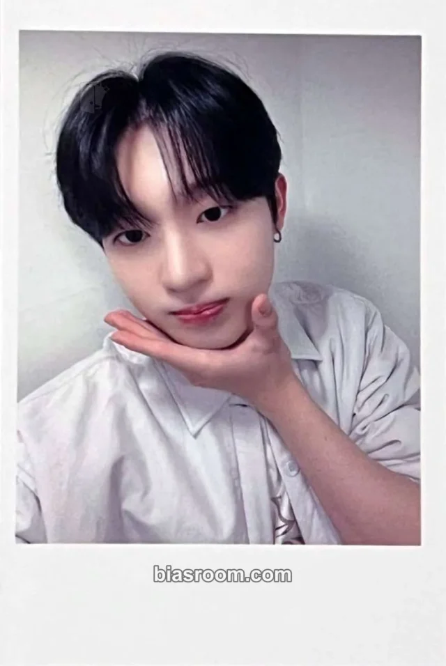 idntt - Han YeJoon - yesweare Album jump up polaroid round 6 fansign