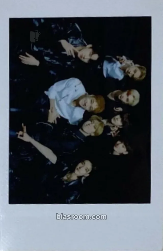 Stray Kids - Scars Album lottery polaroid tower records japan