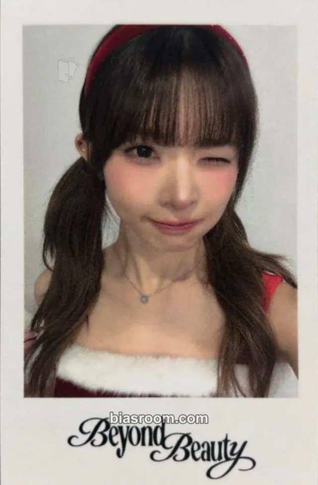 tripleS - Kotone - Beyond Beauty Album hellolive video call (fancall) polaroid round 1