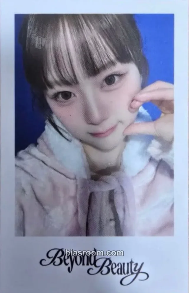 tripleS - Seoah - Beyond Beauty Album hellolive fansign round 2 polaroid