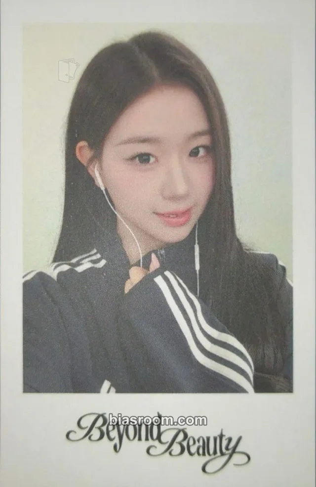 tripleS - Chaeyeon - Beyond Beauty Album hellolive video call (fancall) round 4 polaroid group