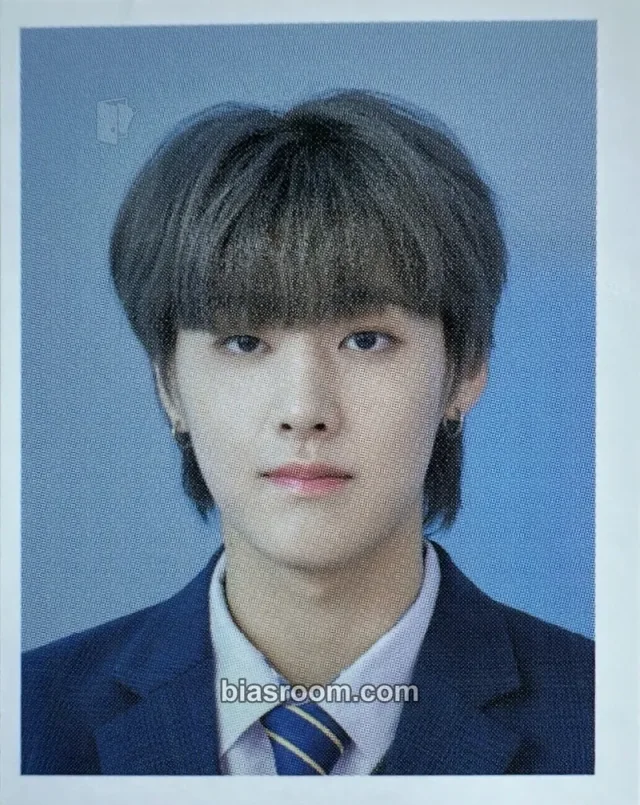WEi - Yongha - 2021 Season's Greetings Other season's greetings id photo