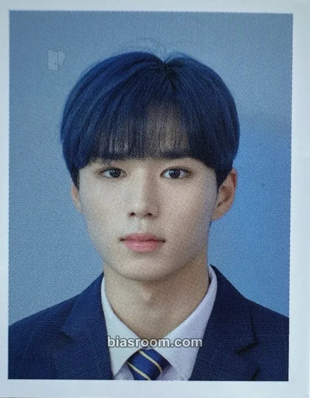 WEi - Junseo - 2021 Season's Greetings Other season's greetings id photo