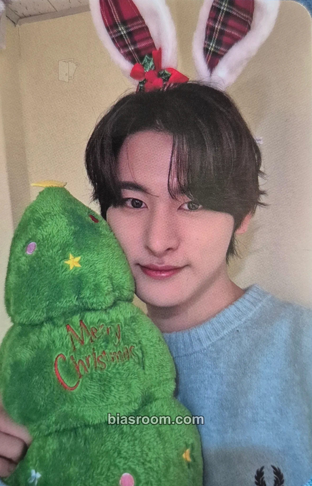 Eunil Season’s Greetings 2025 Photocard - TRENDZ - TRENDZ K-pop photocard