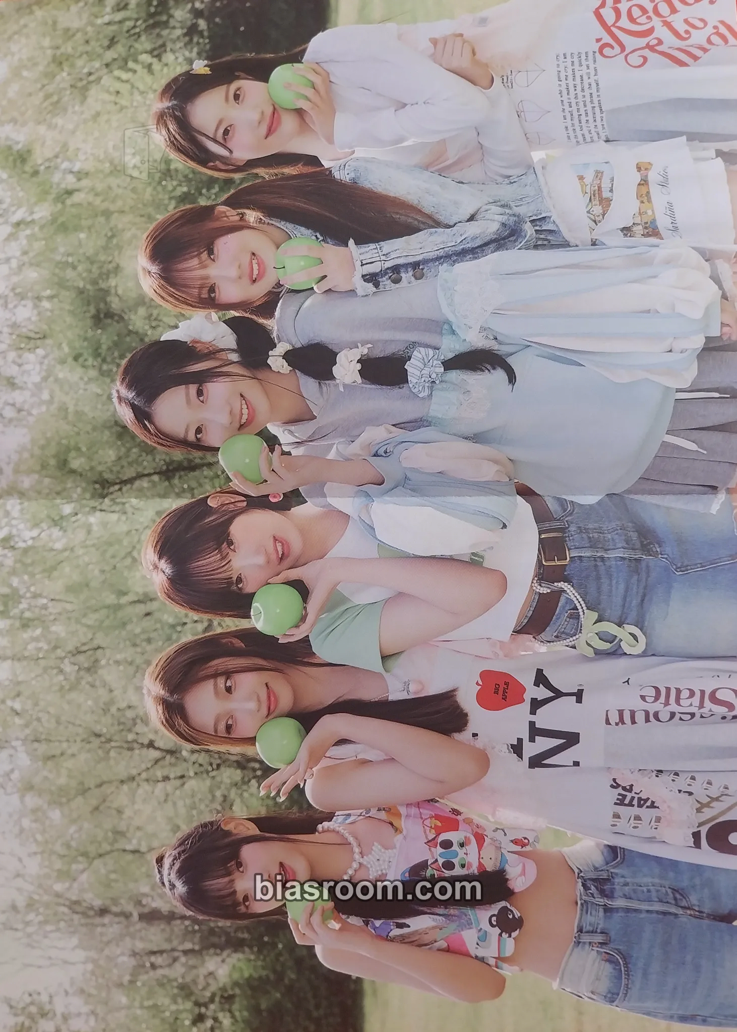 Bite District Photocard - USPEER - USPEER K-pop photocard