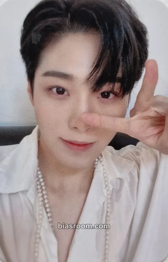 TO1 - Seongmin - RE:ALIZE Album pob (pre-order benefit) mwave/mnet plus merch