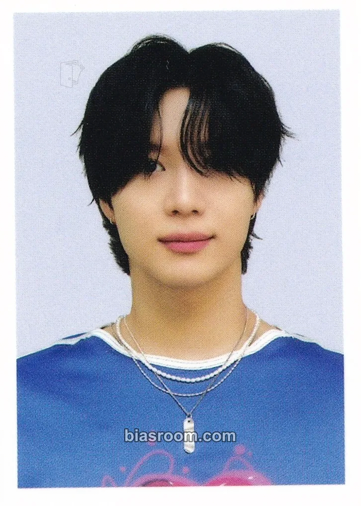 Taemin 2025 Season's Greetings: Perfect Days Photocard - Taemin K-pop photocard